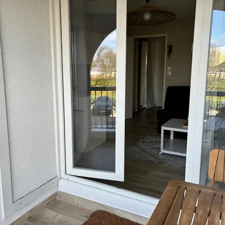 Cosy Avec Terrasse A 5 Min Du Port Apartment